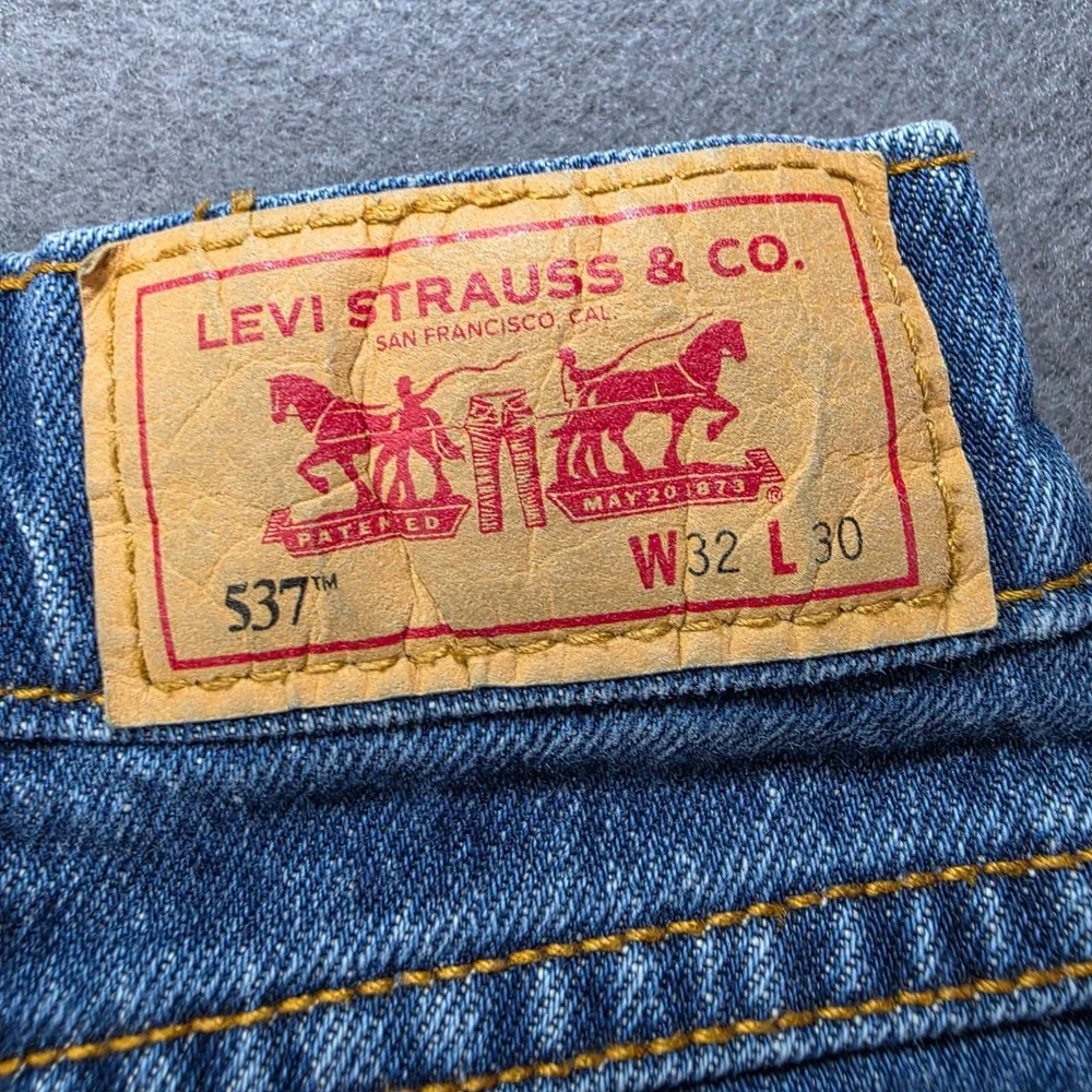 Levis 537 Bootcut Jeans Mens 32x30 Medium Wash Blue Denim Pants 00517-0023